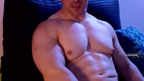 masked_bodybuilder online show from February 2, 4:32 pm