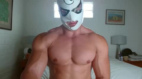 masked_muscled online show from September 14, 11:50 pm