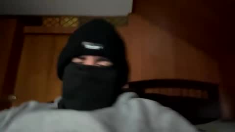 MaskedMan online show from December 31, 11:17 pm