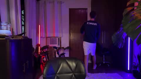 Mason online show from October 24, 9:04 pm