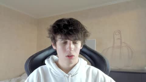 mason_jr online show from September 18, 2:43 pm