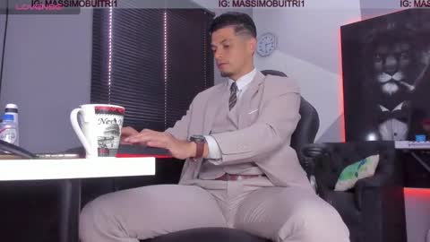 I am Massimo online show from January 9, 2:40 pm
