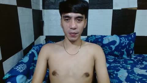 massive_boner02 online show from November 28, 7:10 pm