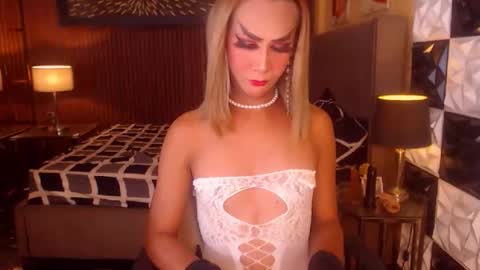 massivecockasiants online show from April 18, 7:29 pm