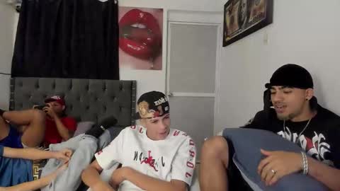 master_boy28 online show from March 16, 5:44 am