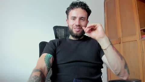 steven  online show from May 19, 10:17 pm