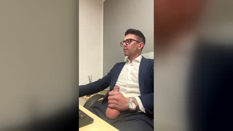 Master Boss online show from April 22, 12:12 pm