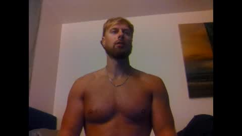 Snapshot of masterchiefer69 chatting on September 15, 1:18 am Mastercheif online show from September 15, 1:18 am