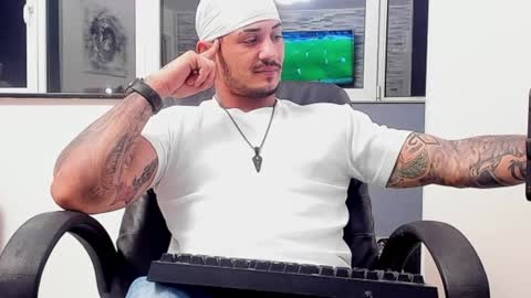 masterchris12 online show from December 10, 9:11 pm