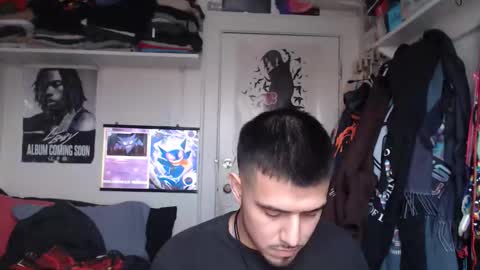 mastergoku405064 online show from February 7, 9:40 pm