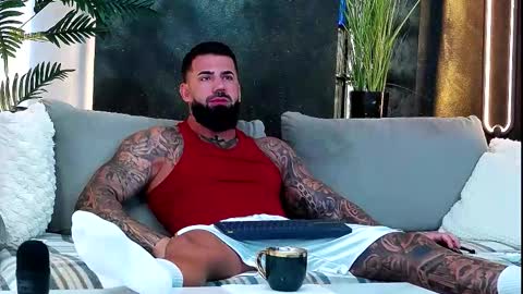 masterkingofmuscle online show from September 29, 7:29 am