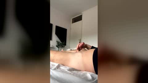 matej_cauci online show from March 27, 8:26 am