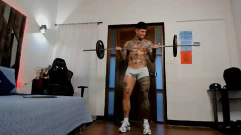 mateo_dilucajs1 online show from January 13, 10:28 pm