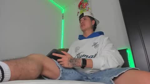 mateo_escobar online show from January 9, 5:02 am