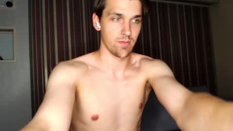 mateo_zeus online show from February 10, 5:30 pm