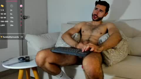 mateoking_ online show from May 4, 11:55 pm