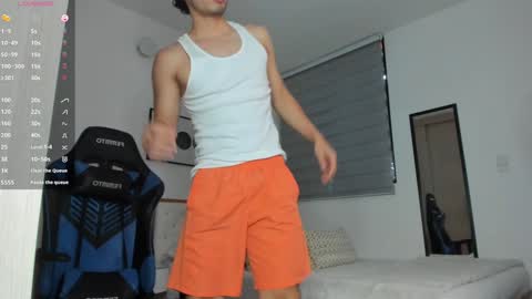 Snapshot of mateoleone chatting on December 3, 7:06 pm Matt online show from December 3, 7:06 pm