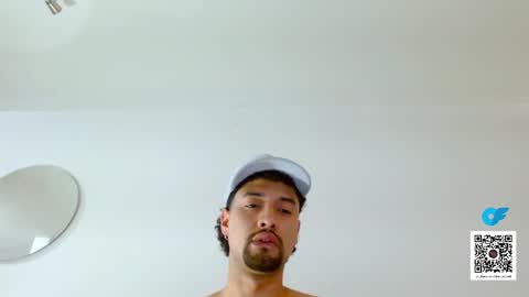 STRURIBE ON INSTAGRAM online show from November 10, 9:17 pm