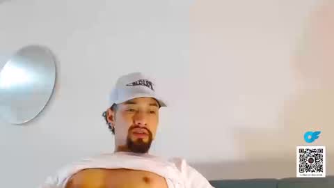 STRURIBE ON INSTAGRAM online show from September 25, 5:53 pm