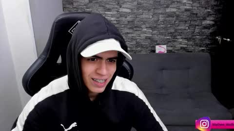 Mathew Independent model online show from October 3, 4:10 am