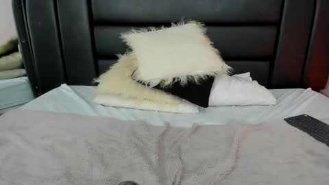 mathewboy2 online show from February 19, 12:37 pm