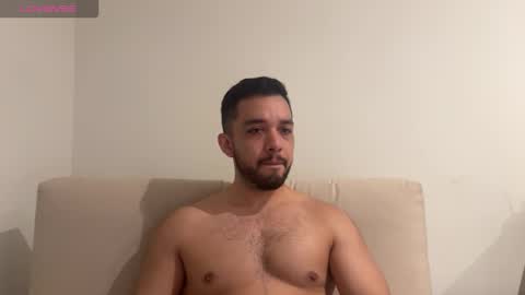 Snapshot of matt_artim chatting on October 18, 10:36 pm The Matt Leon online show from October 18, 10:36 pm