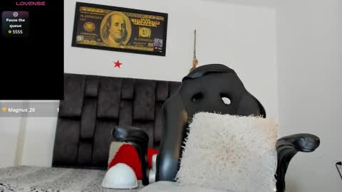 matt rodriguez92 online show from September 9, 1:33 pm