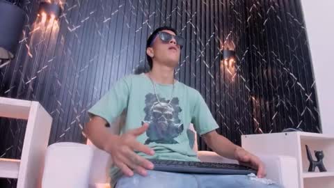 Matt Ruso online show from November 5, 3:52 am