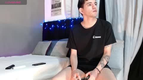 ---Matteo--- online show from November 30, 8:54 am