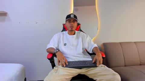 Matthew online show from December 17, 10:05 pm