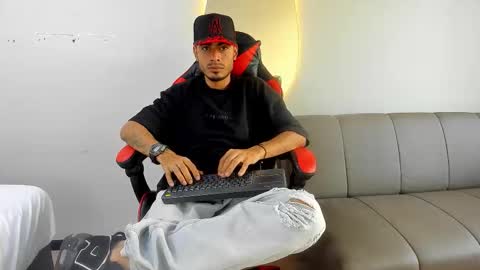 Matthew online show from December 21, 10:27 pm