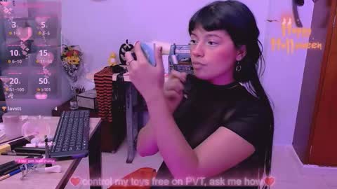 mattilda_18 online show from October 23, 10:54 pm