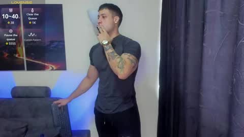 mattsaill_ online show from October 7, 11:39 am