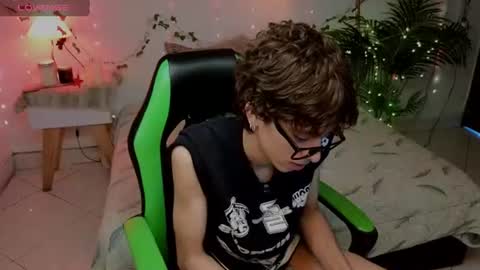 matty_spark online show from June 16, 1:37 pm