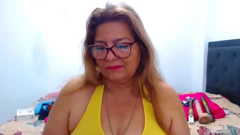 maturehot649 online show from October 28, 2:23 am