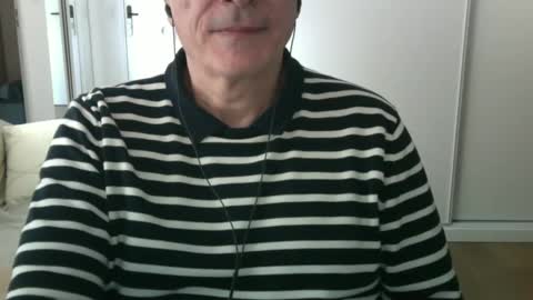 maturehotman online show from December 7, 1:24 pm