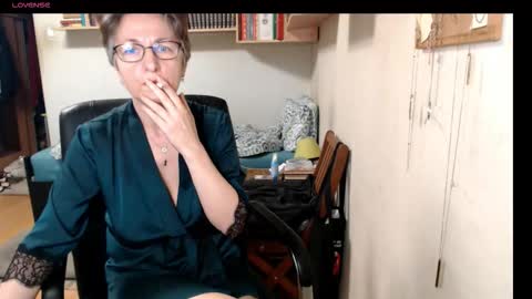 Snapshot of maturekate chatting on September 21, 7:23 am maturekate online show from September 21, 7:23 am