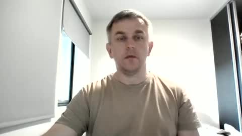 matureontheedge online show from May 11, 5:58 am