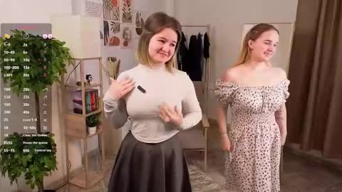 Lucy online show from November 14, 1:52 am