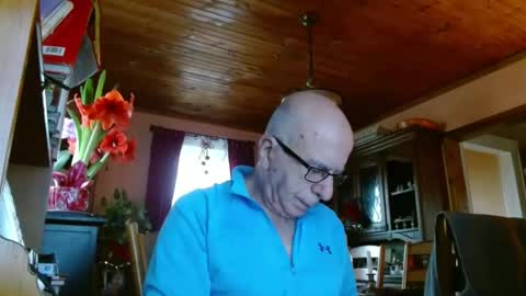 Maurice online show from January 6, 3:19 pm