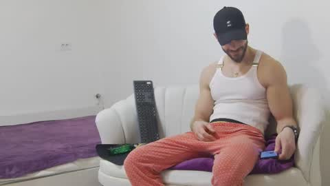 mauro_real_man online show from February 15, 5:55 pm