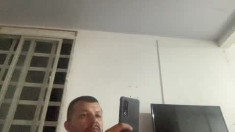 maurodcali online show from August 1, 2:35 am