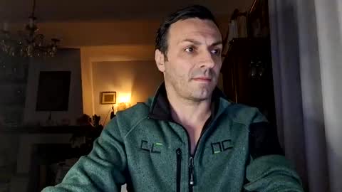 Snapshot of maury311278 chatting on March 4, 9:32 pm Marcellobausola s k i -p e online show from March 4, 9:32 pm