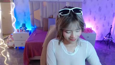 Mavis  online show from February 10, 11:35 am