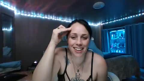 mavismable online show from November 28, 4:53 am