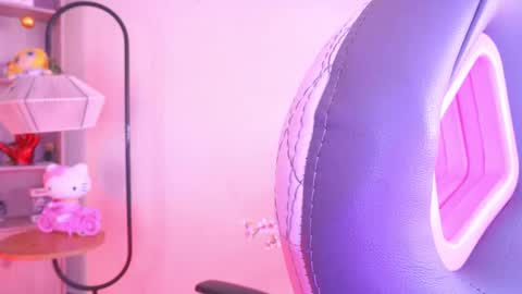 MAVY online show from February 27, 7:39 pm