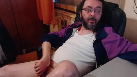 Max online show from December 29, 3:13 pm