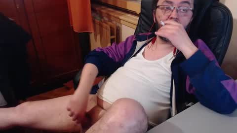 Max online show from January 4, 2:35 pm