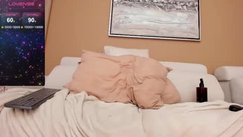 max_steelc online show from March 7, 1:07 pm