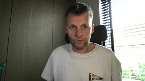 Max take off clothes online show from May 29, 1:42 pm